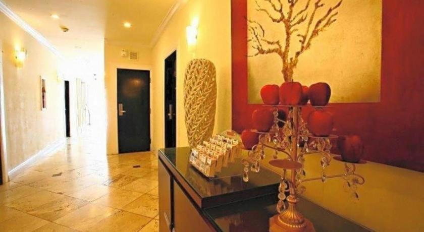 Odyssey Of South Beach Apart Hotel Miami Beach Exterior photo