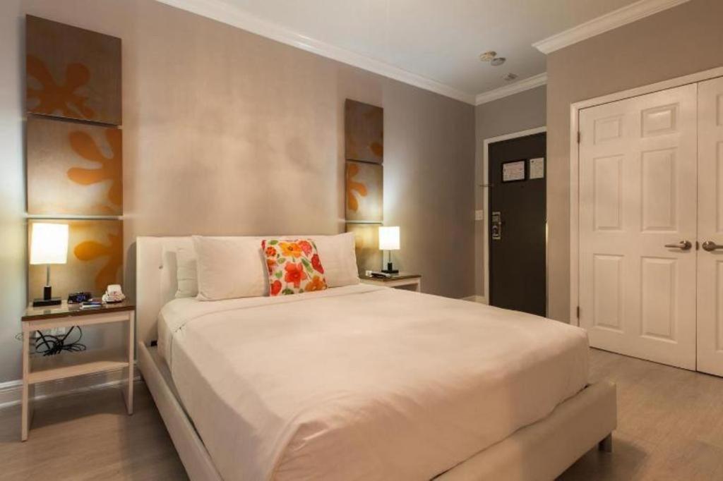 Odyssey Of South Beach Apart Hotel Miami Beach Exterior photo